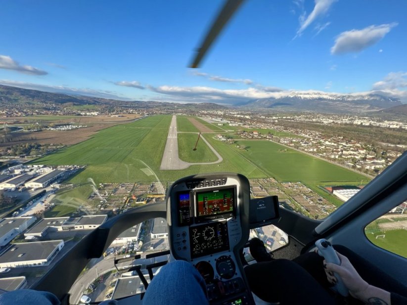 Pilotem vrtulníku Cabri G2 na zkoušku - Délka letu: 30 min
