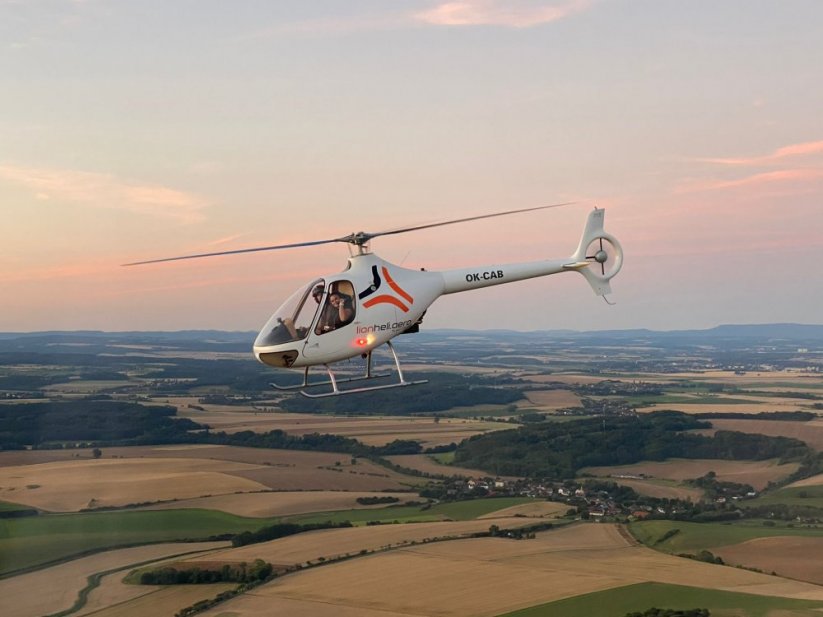 Zážitkový let moderním vrtulníkem Cabri G2 - Délka letu: 15 min