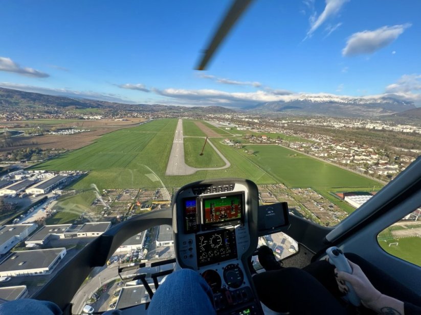 Pilotem vrtulníku Cabri G2 na zkoušku - Délka letu: 20 min